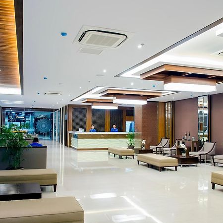 Tara Hotel Yogyakarta Tugu Екстер'єр фото