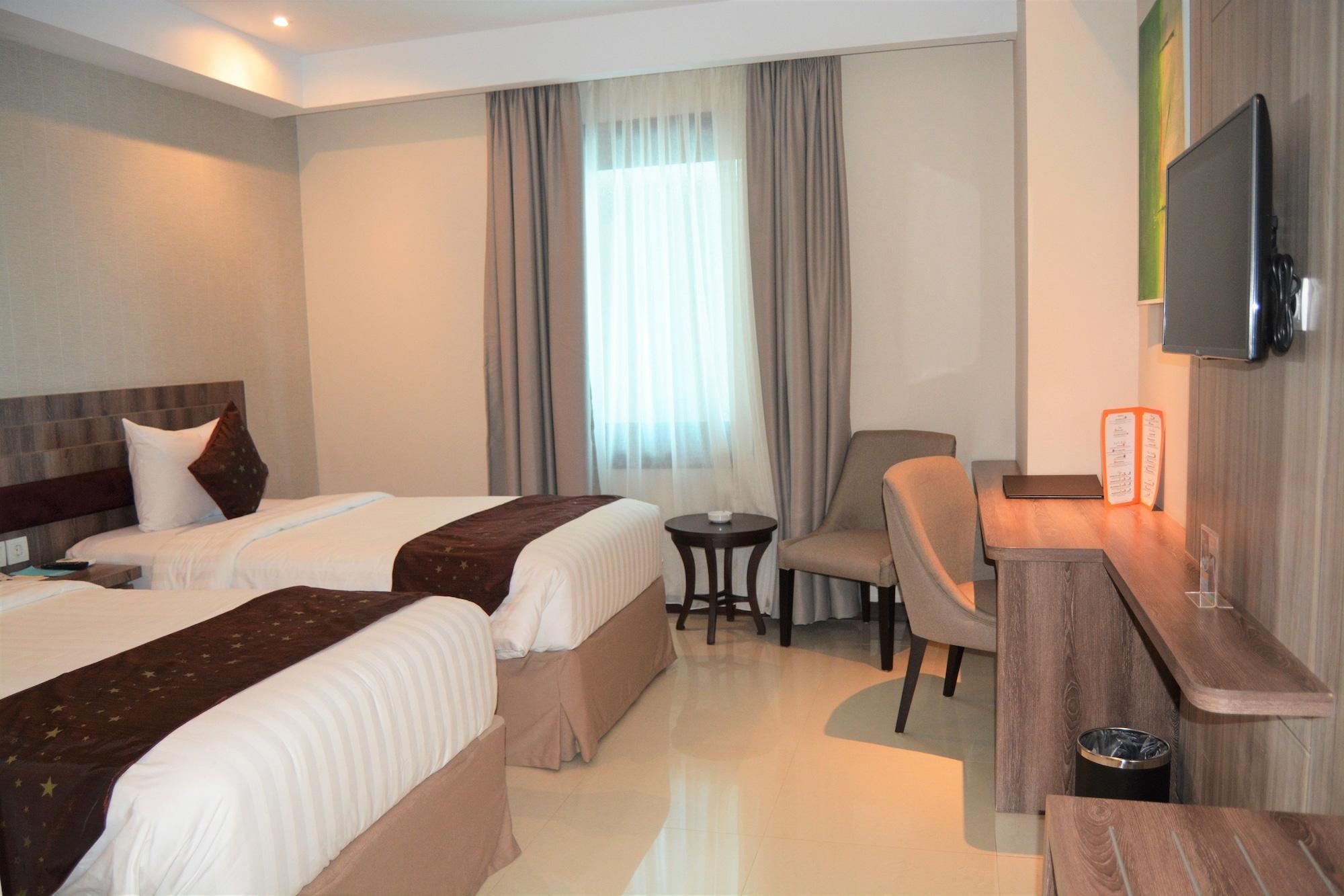 Tara Hotel Yogyakarta Tugu Екстер'єр фото