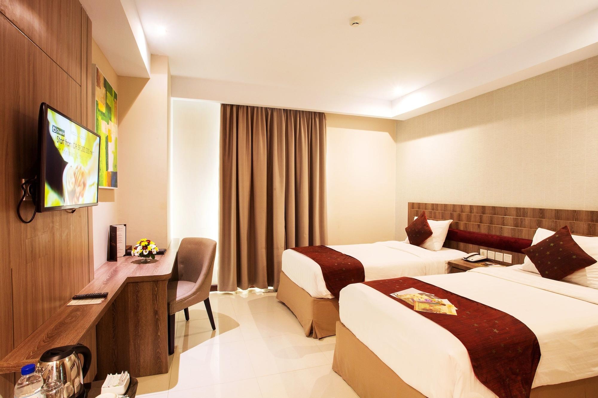 Tara Hotel Yogyakarta Tugu Екстер'єр фото