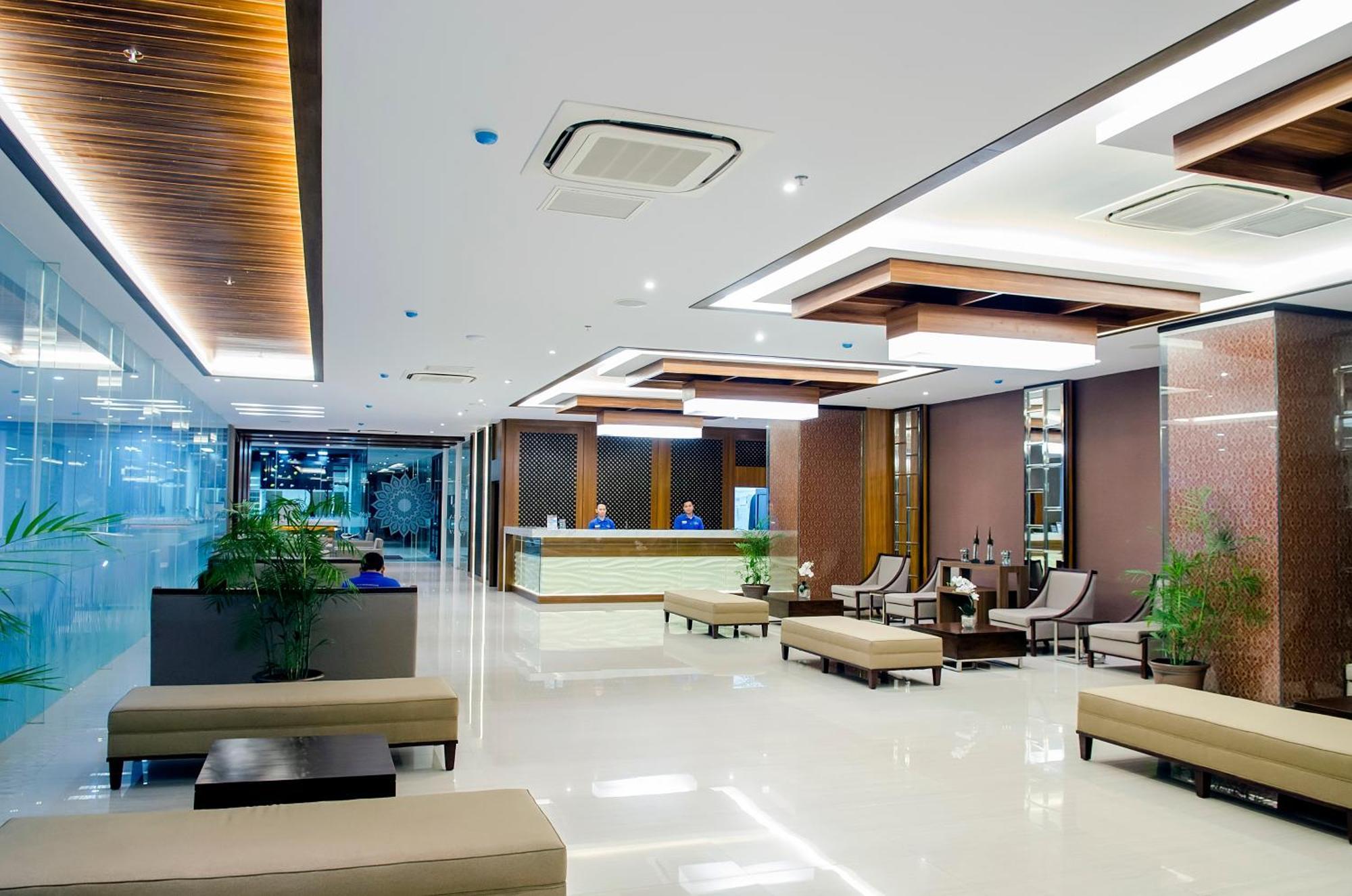 Tara Hotel Yogyakarta Tugu Екстер'єр фото