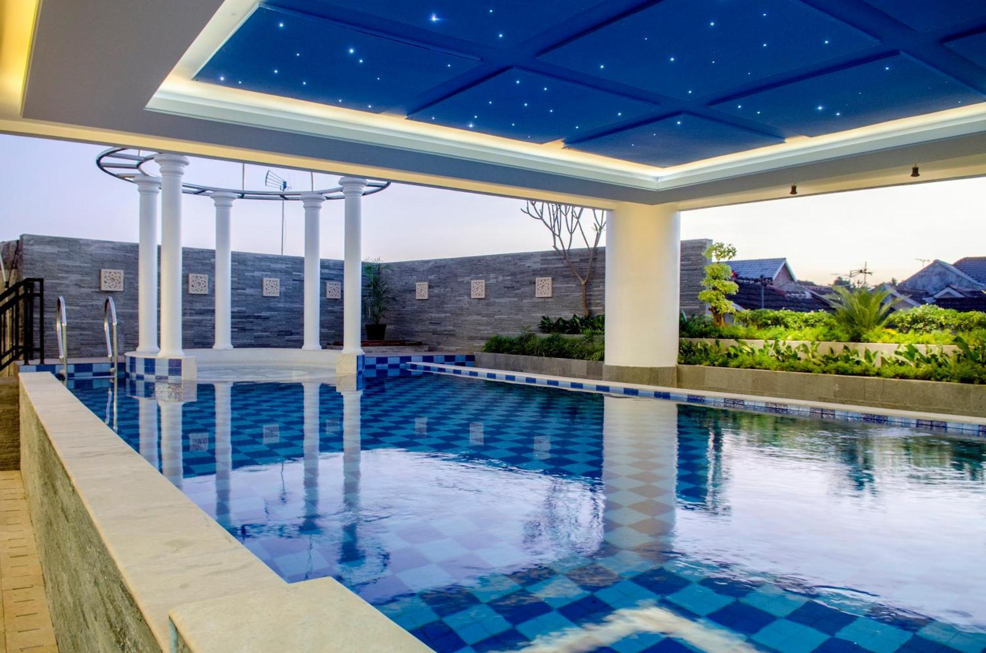 Tara Hotel Yogyakarta Tugu Екстер'єр фото