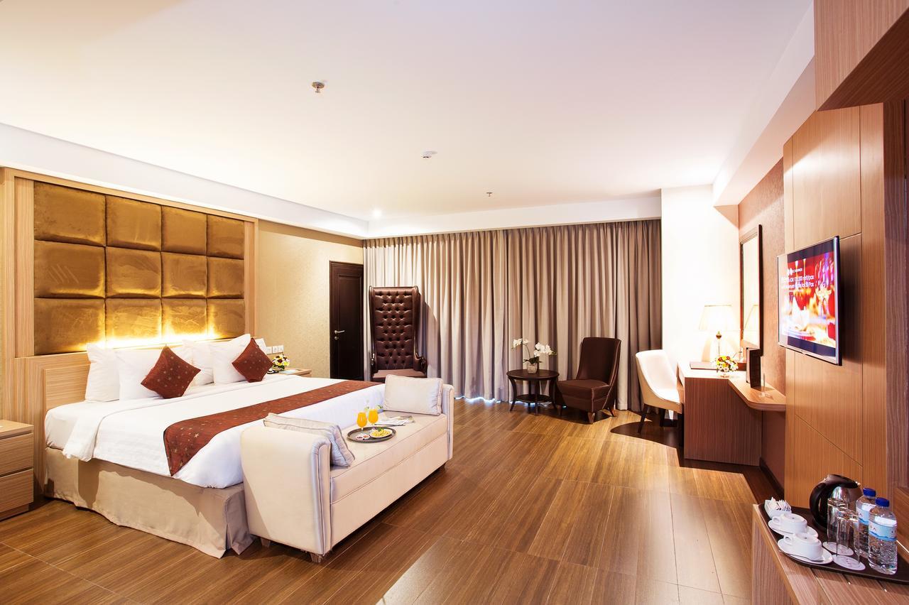 Tara Hotel Yogyakarta Tugu Екстер'єр фото