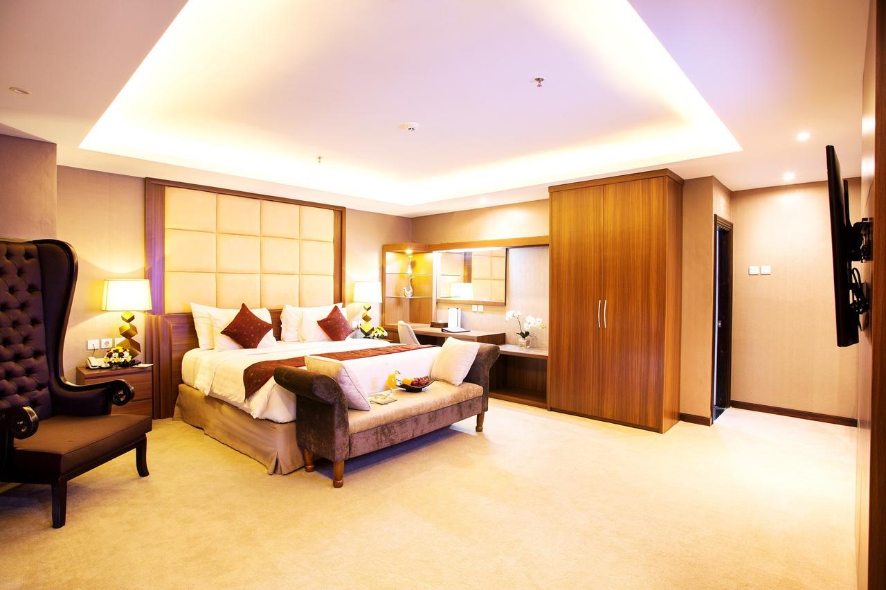 Tara Hotel Yogyakarta Tugu Екстер'єр фото