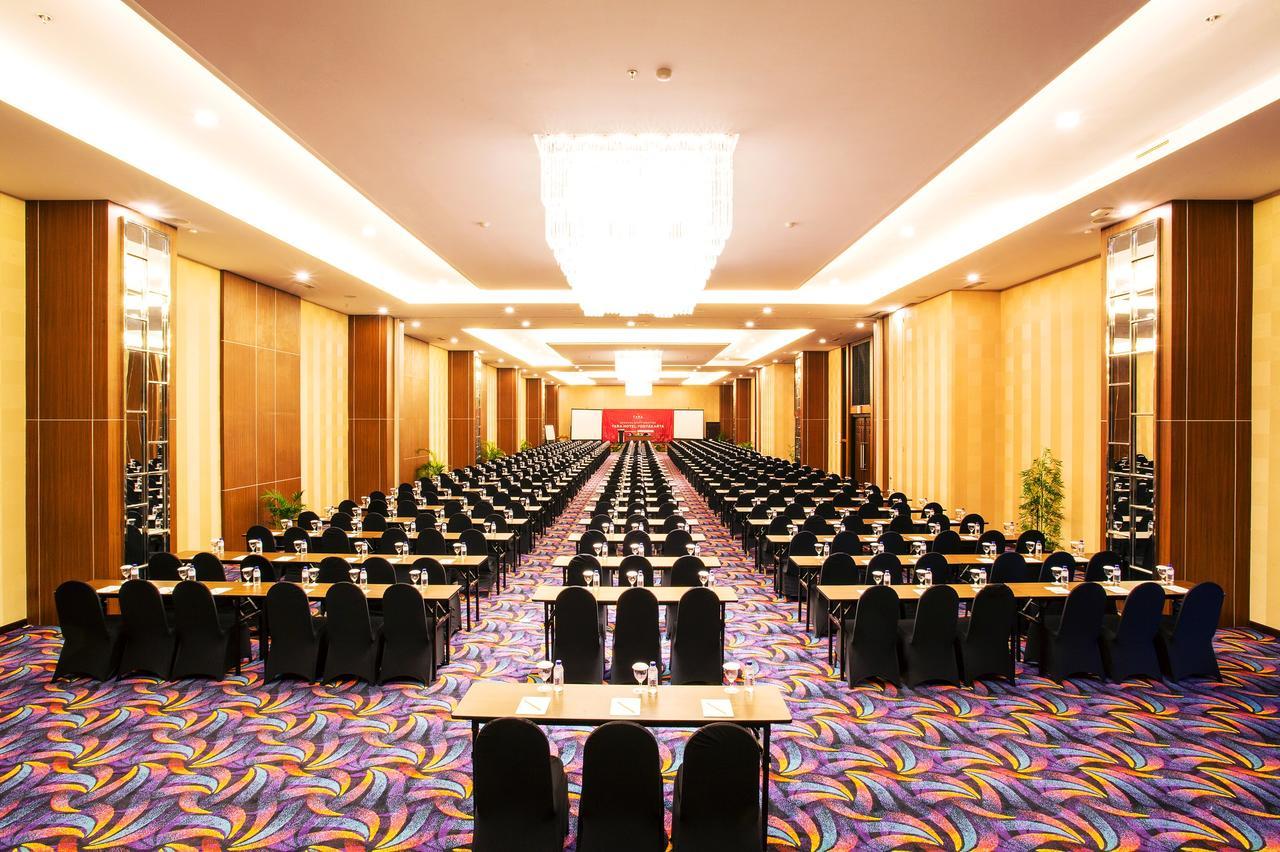 Tara Hotel Yogyakarta Tugu Екстер'єр фото